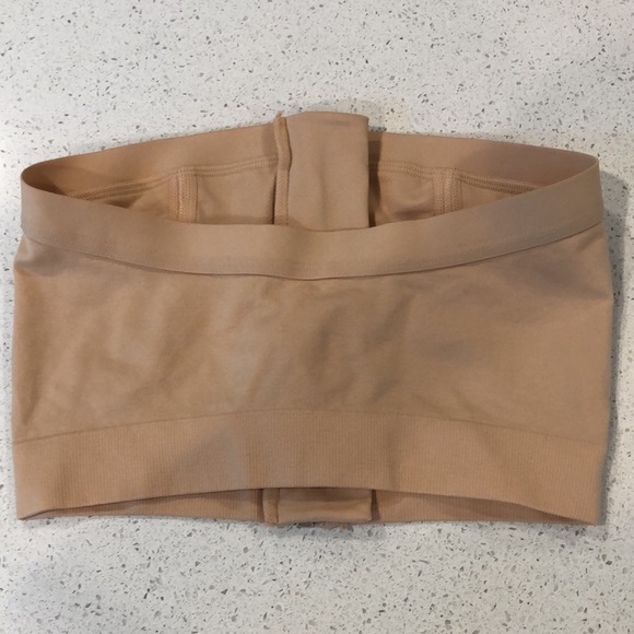 Medela Nursing Bra - Picture 2 of 5